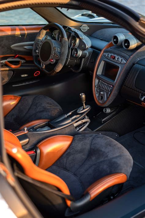 Pagani Zonda Interior 2022