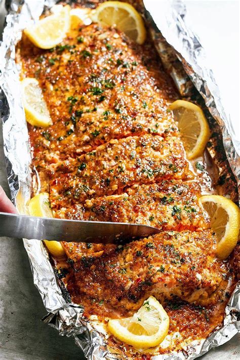 Honey Garlic Baked Salmon in Foil | Honey garlic salmon, Baked salmon ...