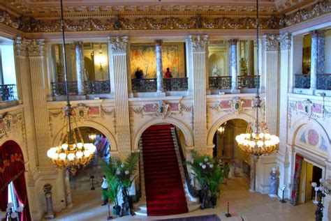 Interior photo the breakers newport