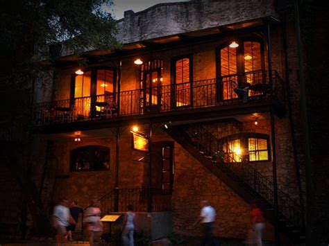 The Esquire Tavern - SA Riverwalk