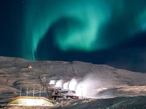 Northern Lights North Break - Direct to Akureyri - All Iceland