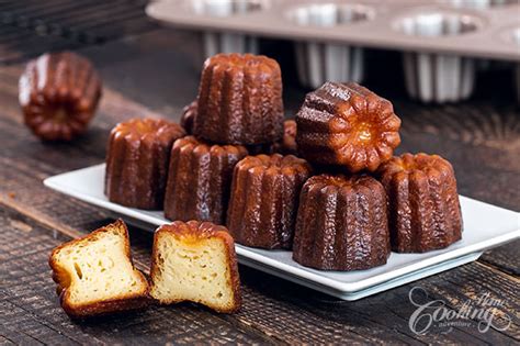 Canelés (Cannelés) de Bordeaux - French Custard Pastries