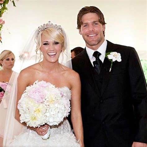 Carrie Underwood marries Mike Fisher in Monique Lhuiller, 2010 ...