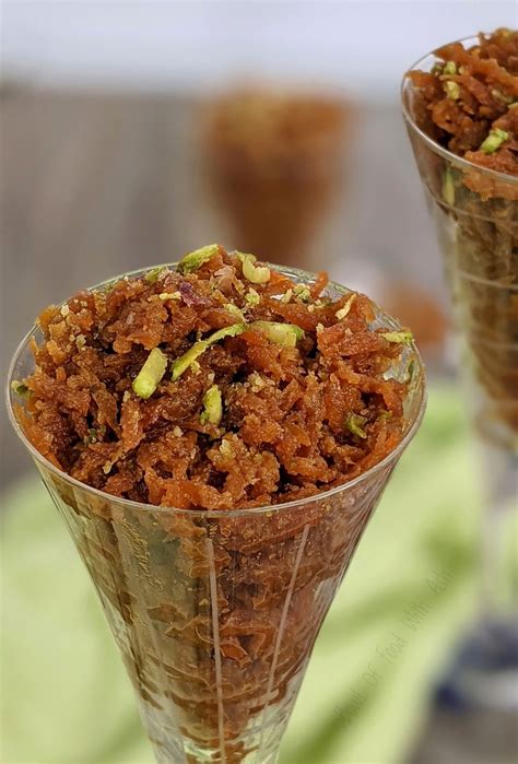 Bowl Of Food With Ash: Jaggery Carrot Halwa Recipe | How To Make Gud ...