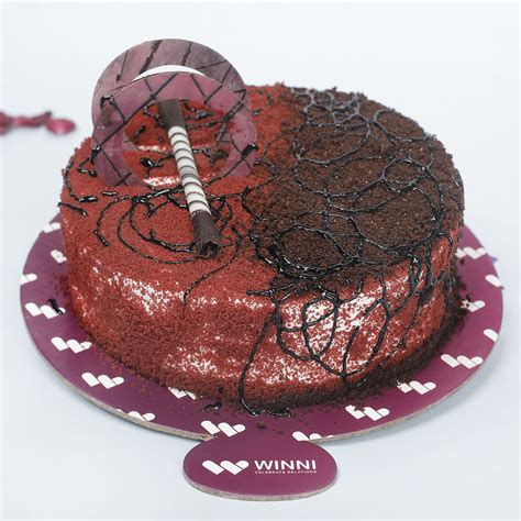 Fusion Red Velvet and Chocolate Cake | Winni