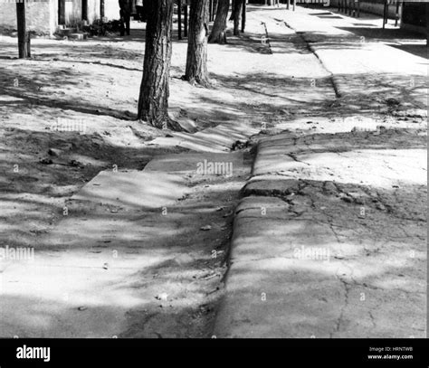 Tangshan Earthquake, 1976 Stock Photo - Alamy