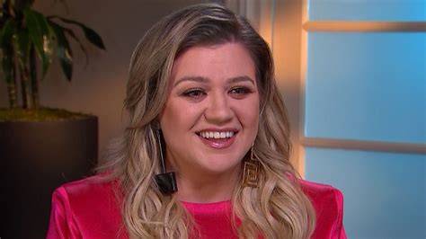 Watch Access Hollywood Interview: Kelly Clarkson Hilariously Reveals ...