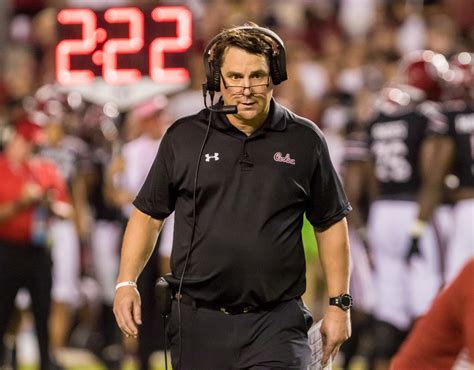 Will Muschamp agrees to salary change, lowered buyout at South Carolina