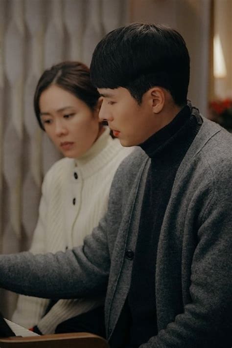 Hyun Bin And Son Ye Jin Share A Sweet, Emotional Moment In "Crash Landing On You" | Soompi