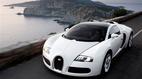 Cristiano Ronaldo Buys Himself the Bugatti Veyron For $1.7 Million ...