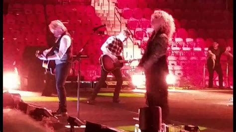 Little Big Town - Boondocks (Live in Green Bay) - YouTube