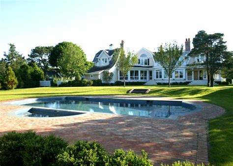 mjf pool | Celebrity houses, New york vacation, Dream house exterior