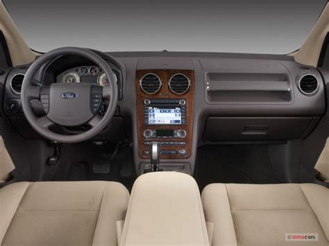 2008 Ford Taurus X: 11 Interior Photos | U.S. News