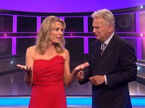 Vanna White Holding Out for 50% of Pat Sajak's Salary on 'Wheel of Fortune'