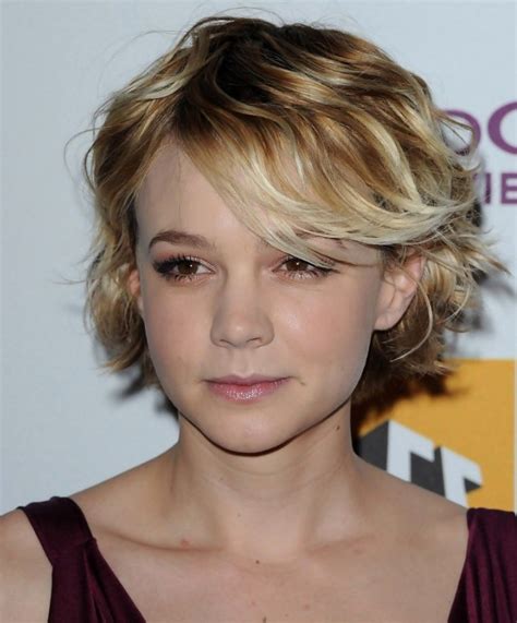 35 Short Hairstyles with Bangs For Women - Hottest Haircuts