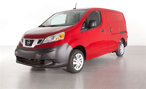 2013 Nissan NV200 Cargo Van First Drive – Review – Car and Driver