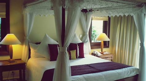 Master King Bedroom at Two Bedroom Villa - Le Méridien Nir… | Flickr