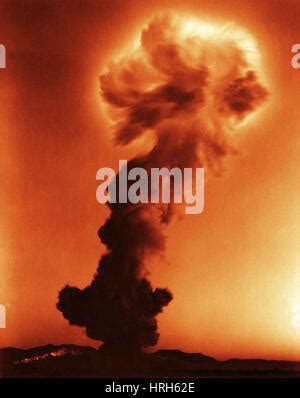 Operation Plumbbob SMOKY, 1957 Stock Photo - Alamy