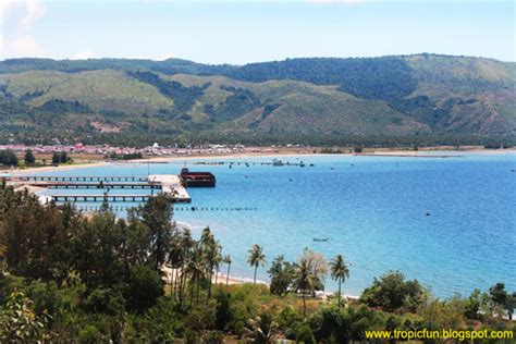 TROPIC TRAVELERS: BEACH IN BANDA ACEH