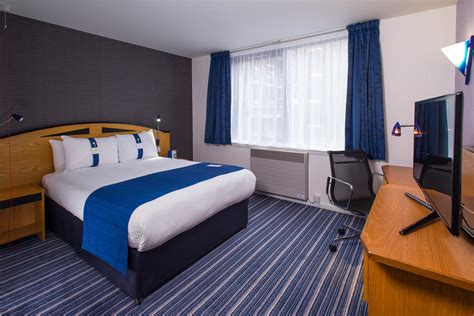 Holiday Inn Express Bristol City Centre Hotel - Deals, Photos & Reviews