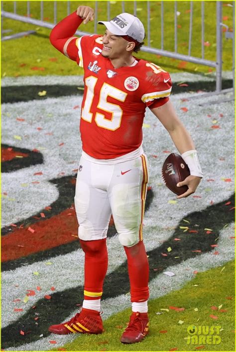 Patrick Mahomes Makes History with MVP Title at Super Bowl 2020!: Photo ...