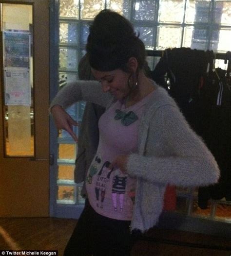 KATCHING MY I: Michelle Keegan shows off pregnancy bump... but it's ...