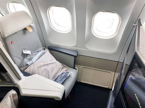 Review: Air France's New Business-Class Seat on the A330 CDG-IAH - The ...