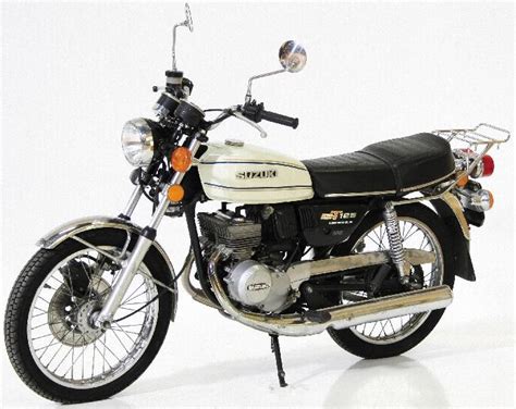 Review of Suzuki GT 125 1976: pictures, live photos & description Suzuki GT 125 1976 > Lovers Of ...