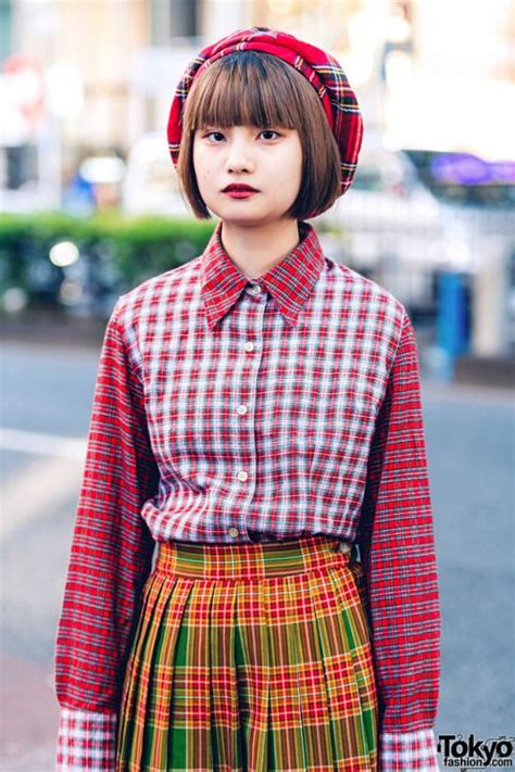 Japanese high school students Yui, Hinako, and... | Tokyo Fashion | Tokyo fashion, Japanese high ...