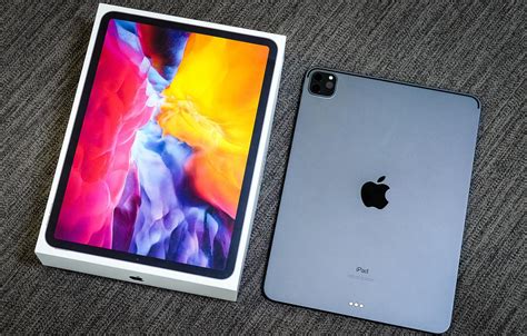 iPad Pro 11 vs 12.9 (2020): Which Should You Buy? - ESR Blog