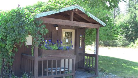 Winthrop Mountain View Chalets lodging in Winthrop Washington