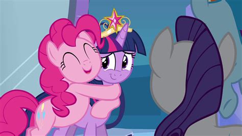 Image - Pinkie Pie hugging Twilight EG.png | My Little Pony Friendship is Magic Wiki | FANDOM ...