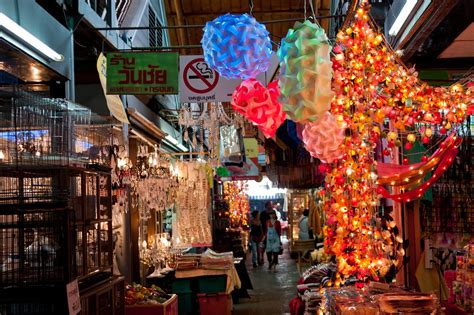 Chatuchak Market | A very small part of the huge Chatuchak W… | Flickr