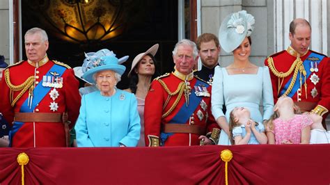 Zum Geburtstag: Royal Family verrät Geburtszeit von Charles