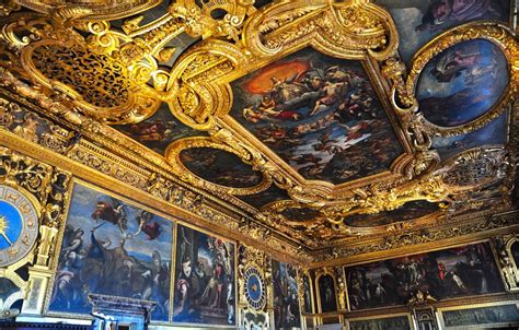 Doge's Palace, The Most Famous Palace in Venice - Traveldigg.com