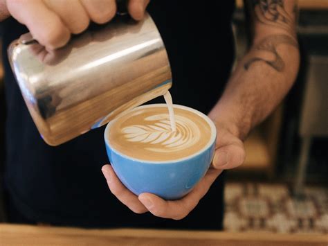 Make Latte Art in Just Like 300 Simple Steps - Mammoth Espresso