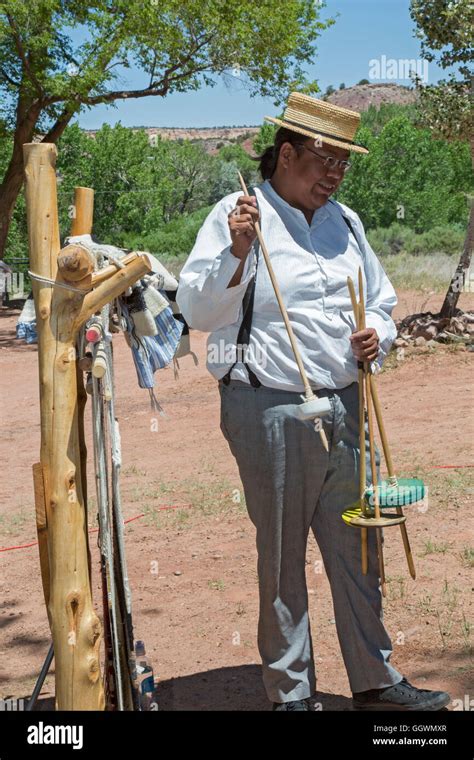 Lap spindel -Fotos und -Bildmaterial in hoher Auflösung – Alamy