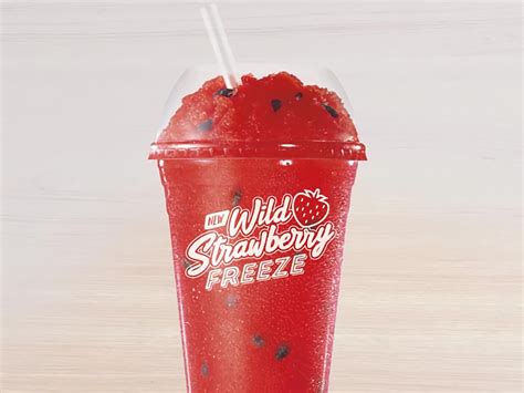 FAST FOOD NEWS: Taco Bell Wild Strawberry Freeze - The Impulsive Buy