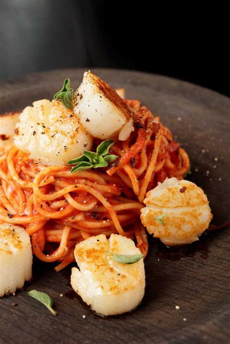 Scallops Pasta with “Romesco” Sauce – DelicioUS!