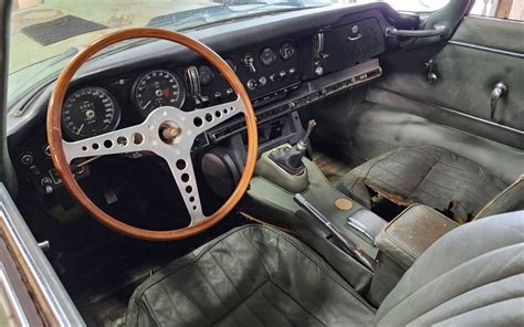 1967 Jaguar XKE 2+2 Interior | Barn Finds