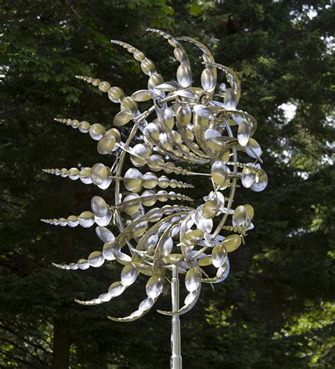 Metallic Life Forms: Kinetic Sculptures Undulate in the Wind | Urbanist