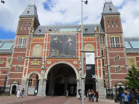 THIS and THAT: The Museum Quarter in Amsterdam