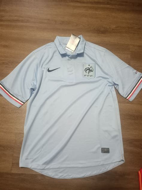 France world cup retro jersey, Men's Fashion, Activewear on Carousell