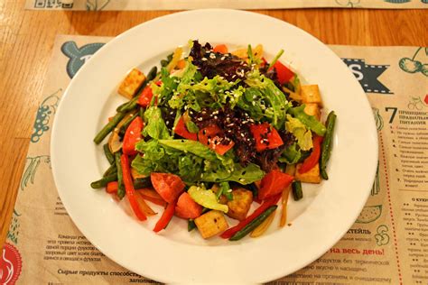 Warmer Salat mit Tofu - Creative Commons Bilder