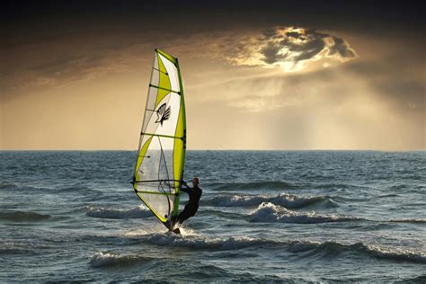 Windsurfing Thailand Photos, Download The BEST Free Windsurfing Thailand Stock Photos & HD Images