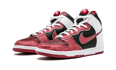 Sneaker Talk: Nike SB Dunk High “Jason Voorhees” – The Elite