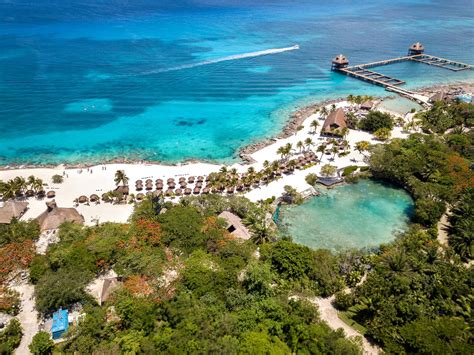 5 Western Caribbean Islands & Destinations Worth Exploring | Celebrity ...