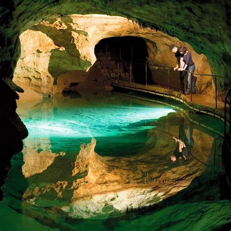 There are many activities at Jenolan Caves to suit everyone, plus accommodation & food. Searched ...