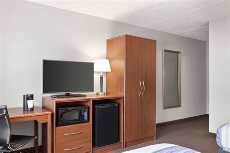 AmericInn by Wyndham Bemidji Bemidji | Bookonline.com