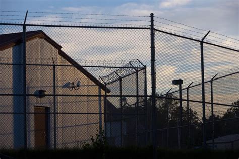 Inside Illinois' youth lockups, children go without basic services, face 'excessive' punishments ...